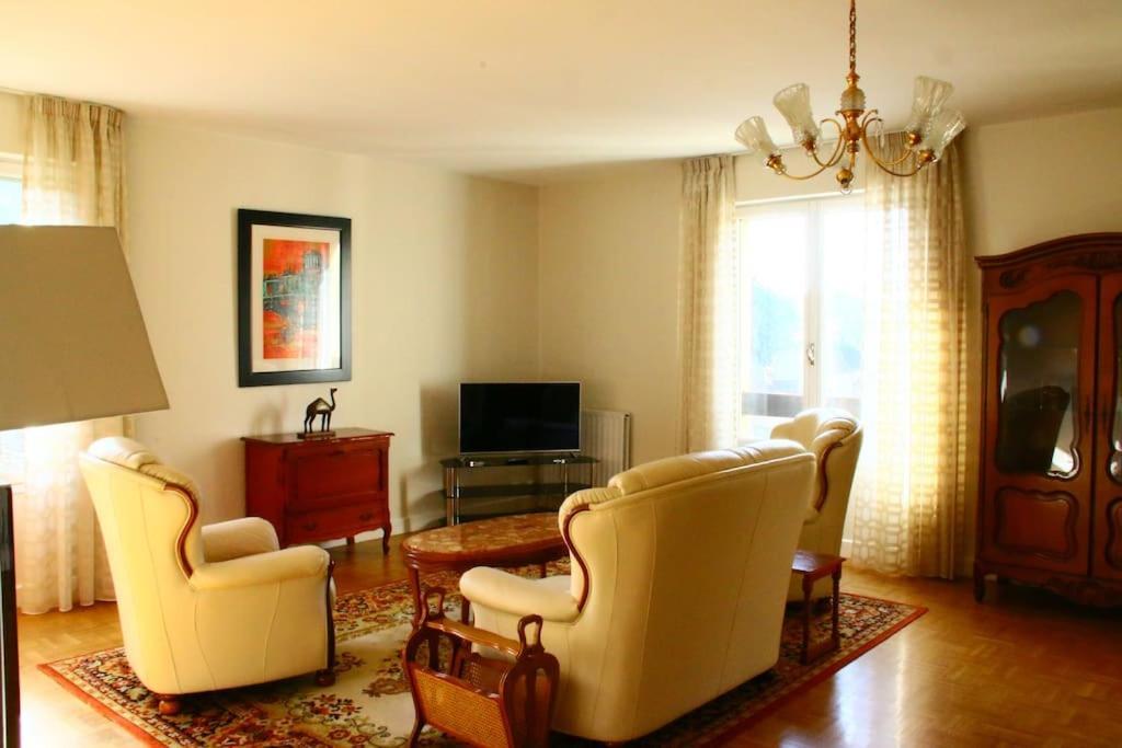Large 2 Bed-Balcony-7 Mins Walk To Historic Centre Leilighet Sarlat-la-Canéda Eksteriør bilde